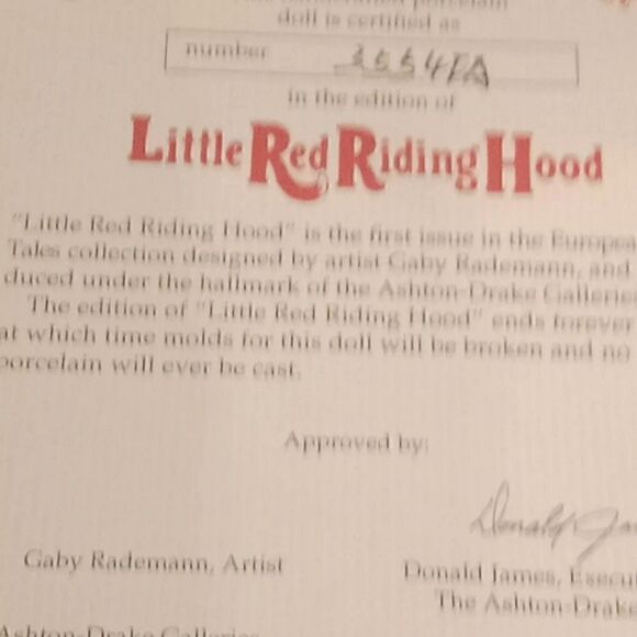 Little Red Riding Hood porcelain doll Vintage 1988 - Picture 6 of 7